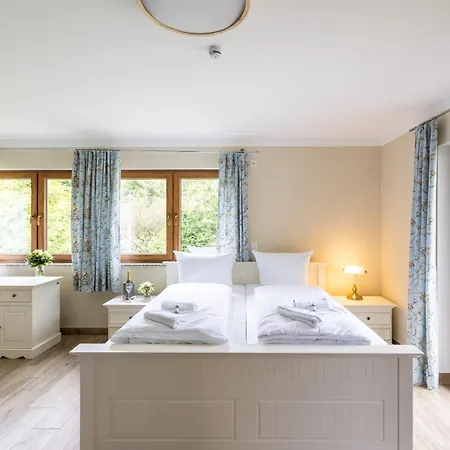 Ξενοδοχείο Cafe Wildau & Restaurant Am Werbellinsee 4*