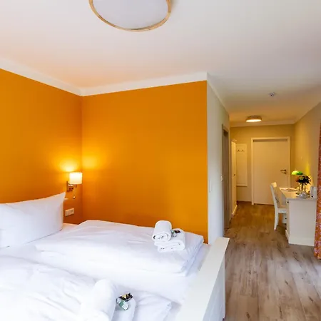 Ξενοδοχείο Cafe Wildau & Restaurant Am Werbellinsee 4*