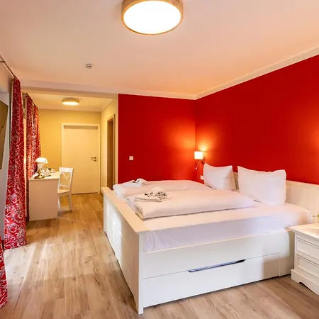 Ξενοδοχείο Cafe Wildau & Restaurant Am Werbellinsee 4*