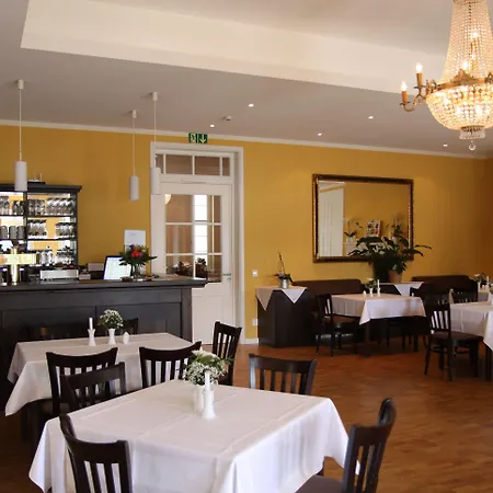 Ξενοδοχείο Cafe Wildau & Restaurant Am Werbellinsee 4*