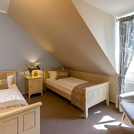 Cafe Wildau & Restaurant Am Werbellinsee 4*