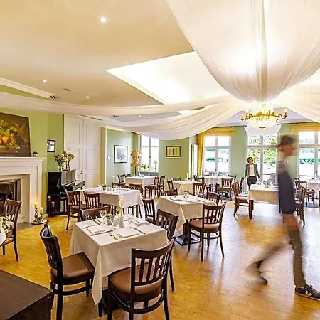 Hotel Cafe Wildau & Restaurant Am Werbellinsee 4*